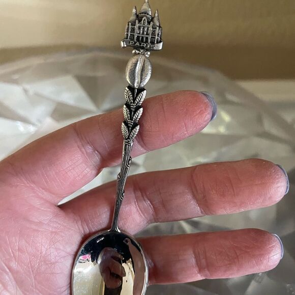 Vintage Augis PARIS Souvenir Spoon - Picture 1 of 14